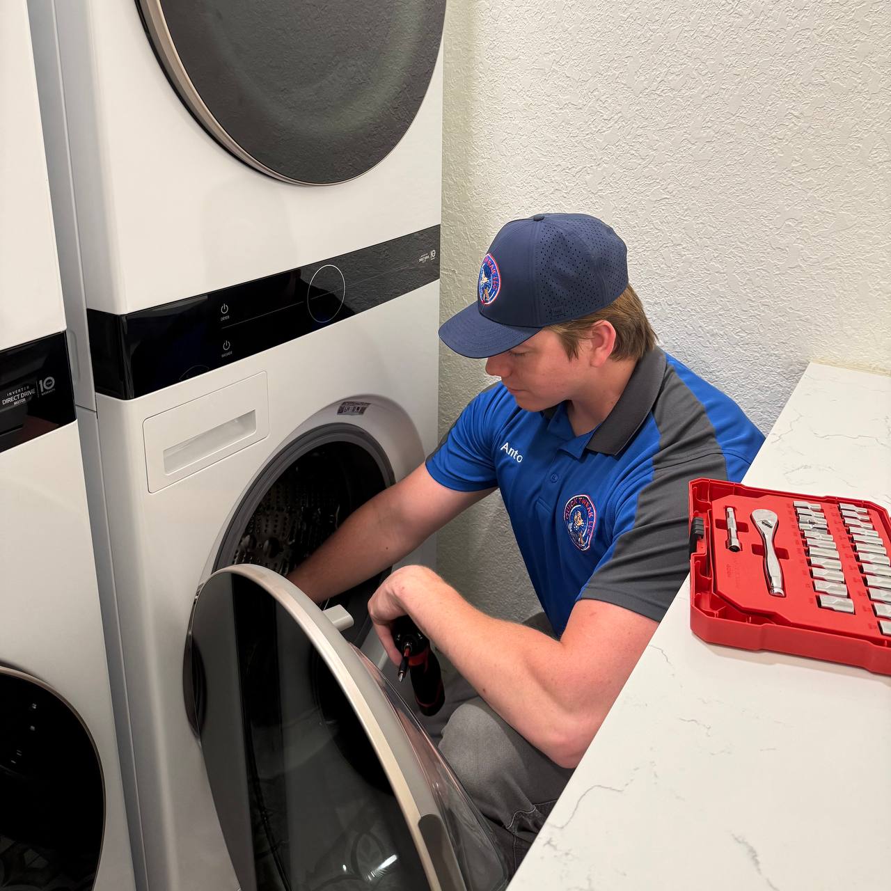 Quick Tweak technician on a Austin appliance repair call